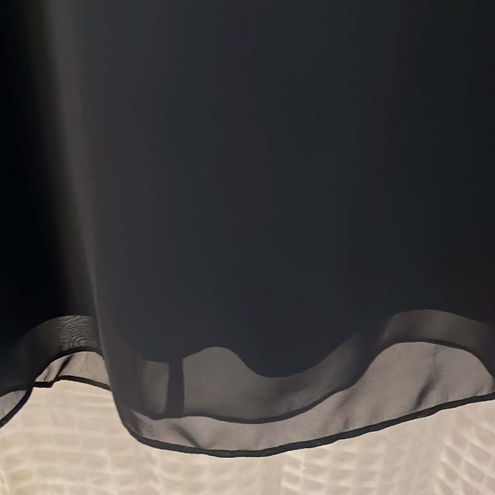 Floor length black skirt - Picture 2 of 6